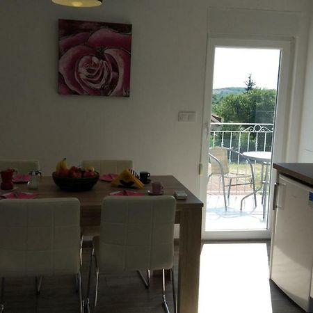 Apartments Angeline روفينجسكو سيلو المظهر الخارجي الصورة