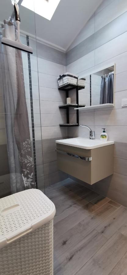 Apartments Angeline روفينجسكو سيلو المظهر الخارجي الصورة