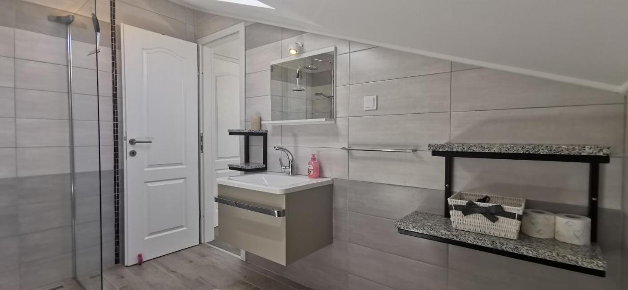 Apartments Angeline روفينجسكو سيلو المظهر الخارجي الصورة