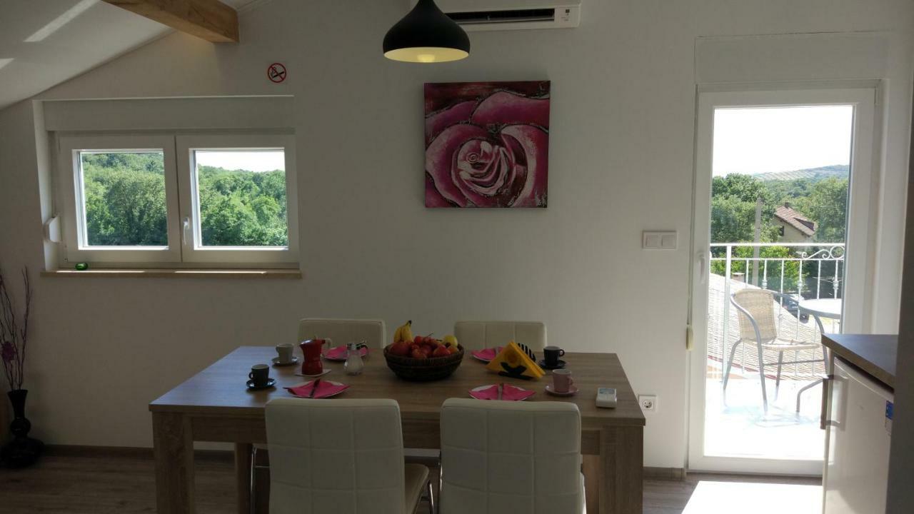 Apartments Angeline روفينجسكو سيلو المظهر الخارجي الصورة