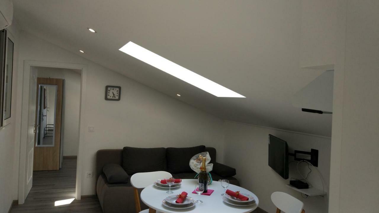 Apartments Angeline روفينجسكو سيلو المظهر الخارجي الصورة